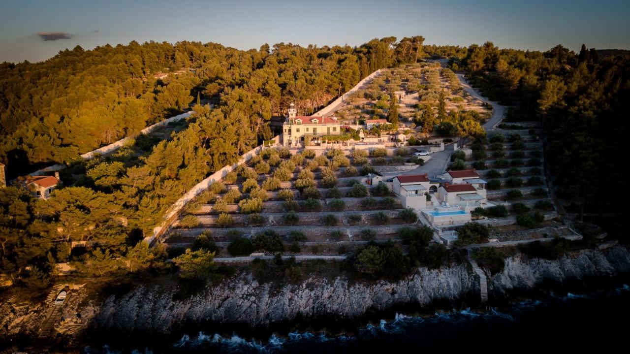 Unique Seaside Villa With Pool Vela Luka Εξωτερικό φωτογραφία
